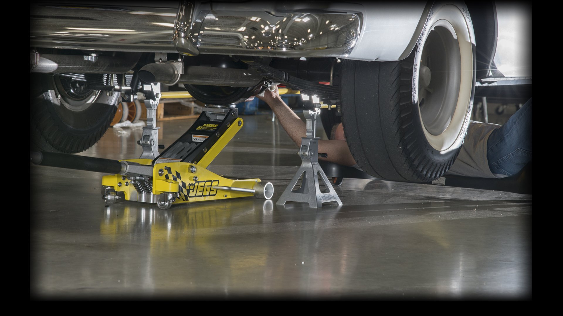 Garage Tools & Equipment - Auto Shop Garage Equipment, Tools & Garage Gear  - JEGS High Performance