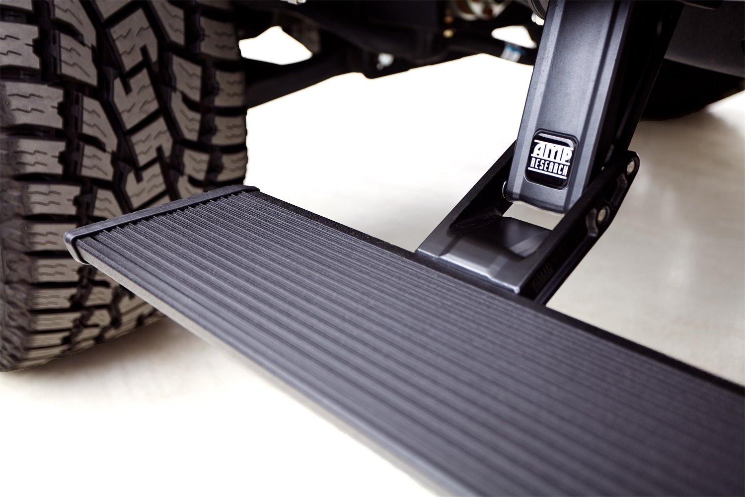 78154-01A PowerStep Xtreme Electric Running Boards, 14-19 GM Silverado/Sierra 1500/2500/3500 Excl. Dually