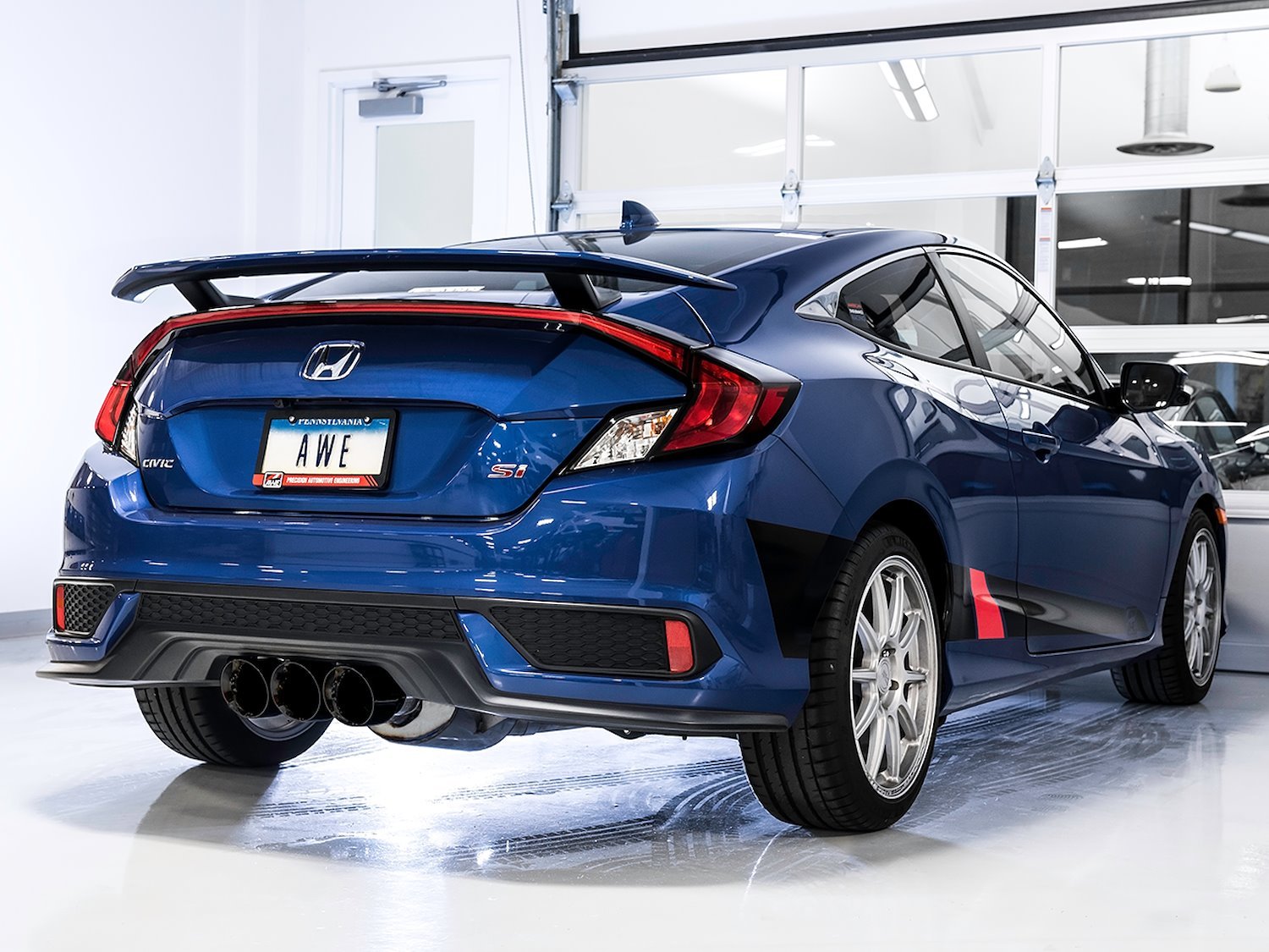 AWE Dual-to-Triple Tip Conversion for 10th Gen Civic Si - Diamond Black Tip (AWE Exhaust required)