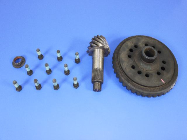 GEAR KIT RING AND PINION