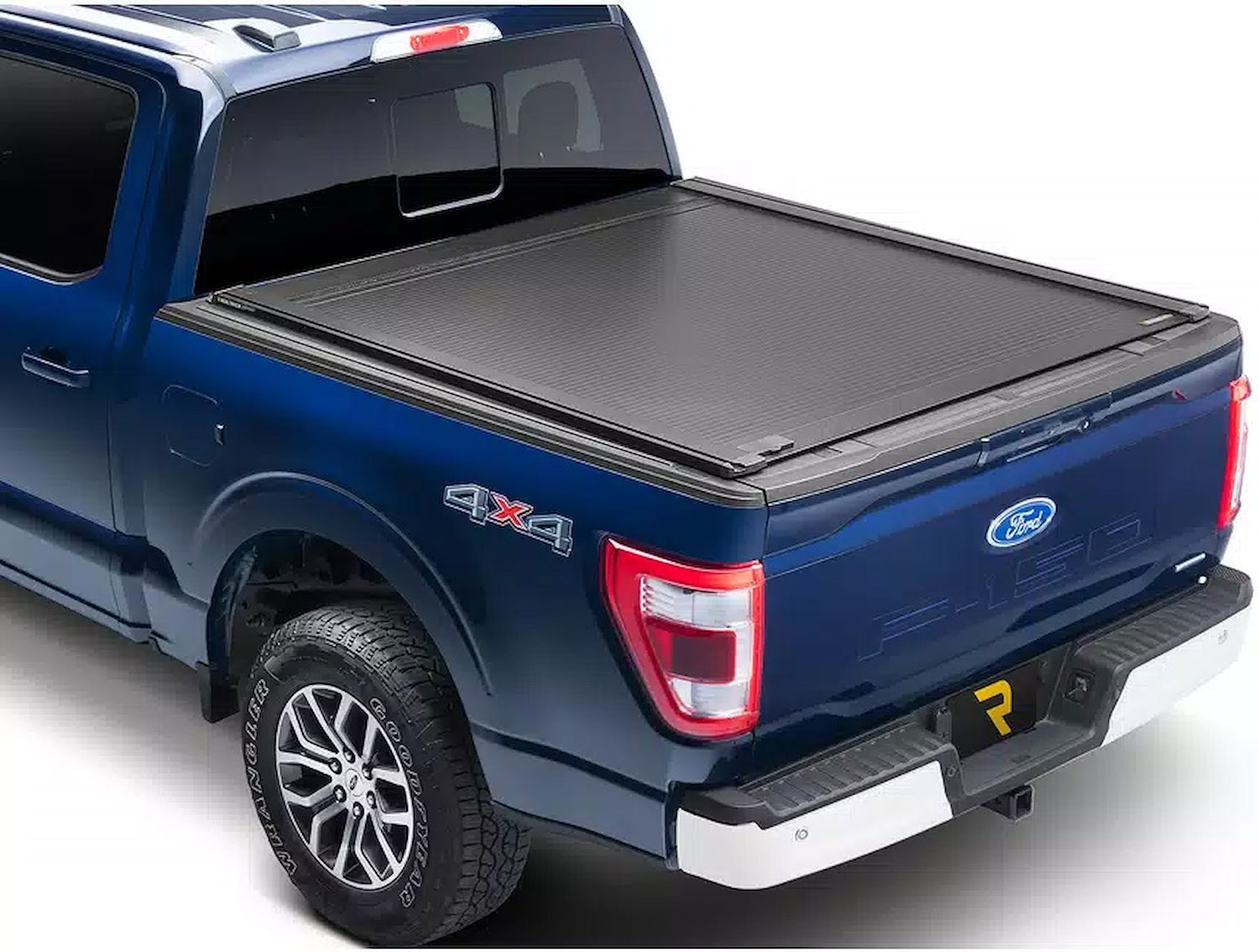 T-60338 RetraxOne XR Retractable Tonneau Cover Fits Select Ford Ranger 5' Bed without Stake Pockets