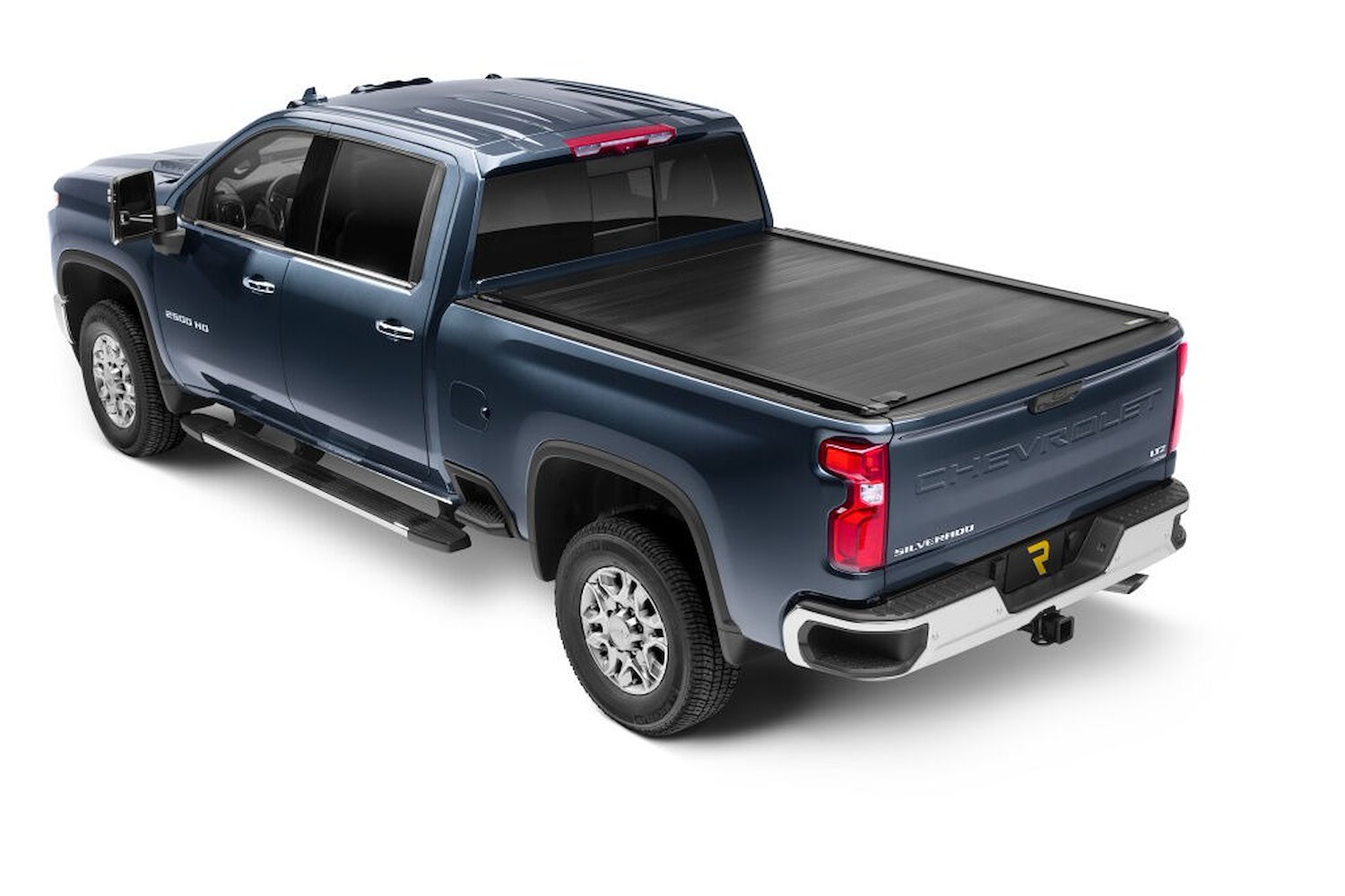 T-80482 RetraxPRO XR Retractable Tonneau Cover Fits Select Chevy Silverado/GMC Sierra 1500 6' 7" Bed without Stake Pockets