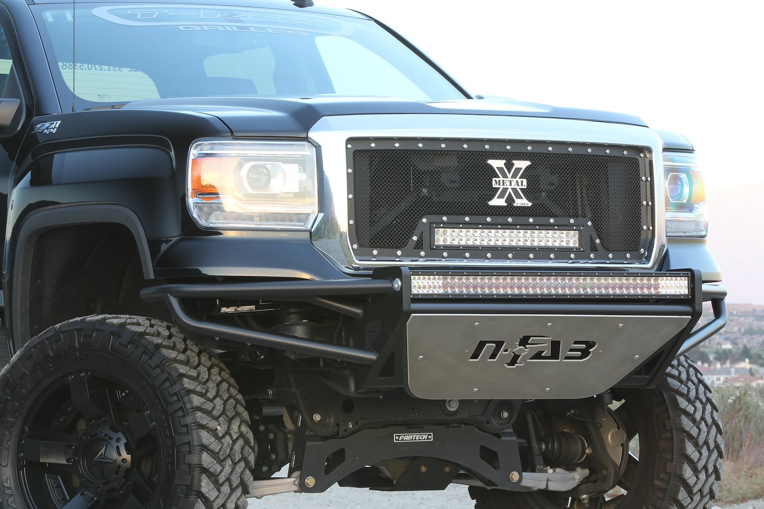 Bumpers; RSP Front Bumper; Textured Black; Direct fit LED; 2 38 Rigid E-Series LED Light Bar w/ Anti