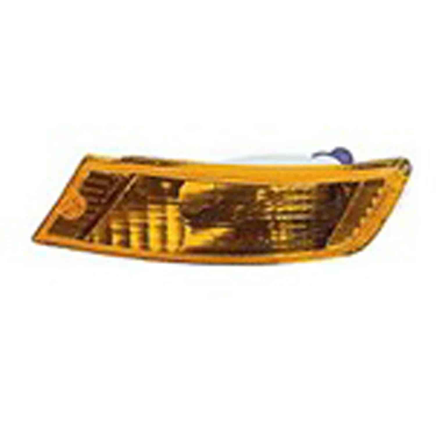 This amber park / turn signal lens from