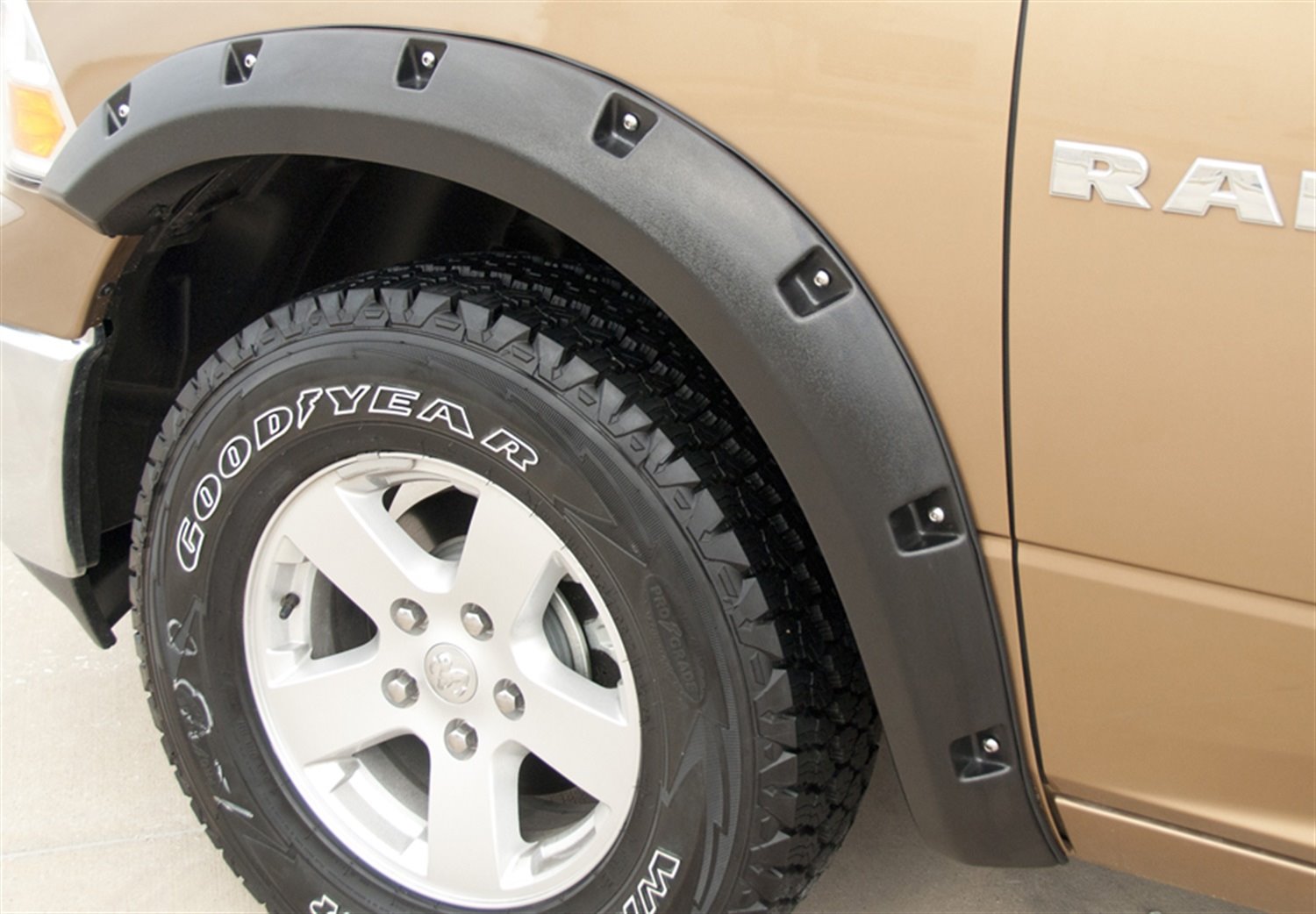 RX Rivet-Style Fender Flares 2009-16 Dodge Ram 1500