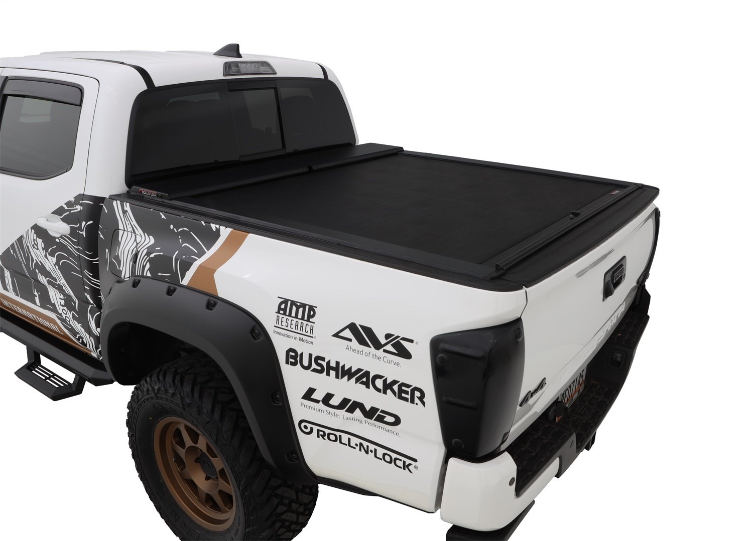 LG531M M-Series Locking Retractable Truck Bed Cover for 2016-2023 Toyota Tacoma Access/Double Cab [6 ft. Bed]