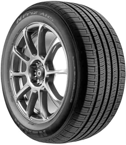 N'PRIZ AH5 215/65R17