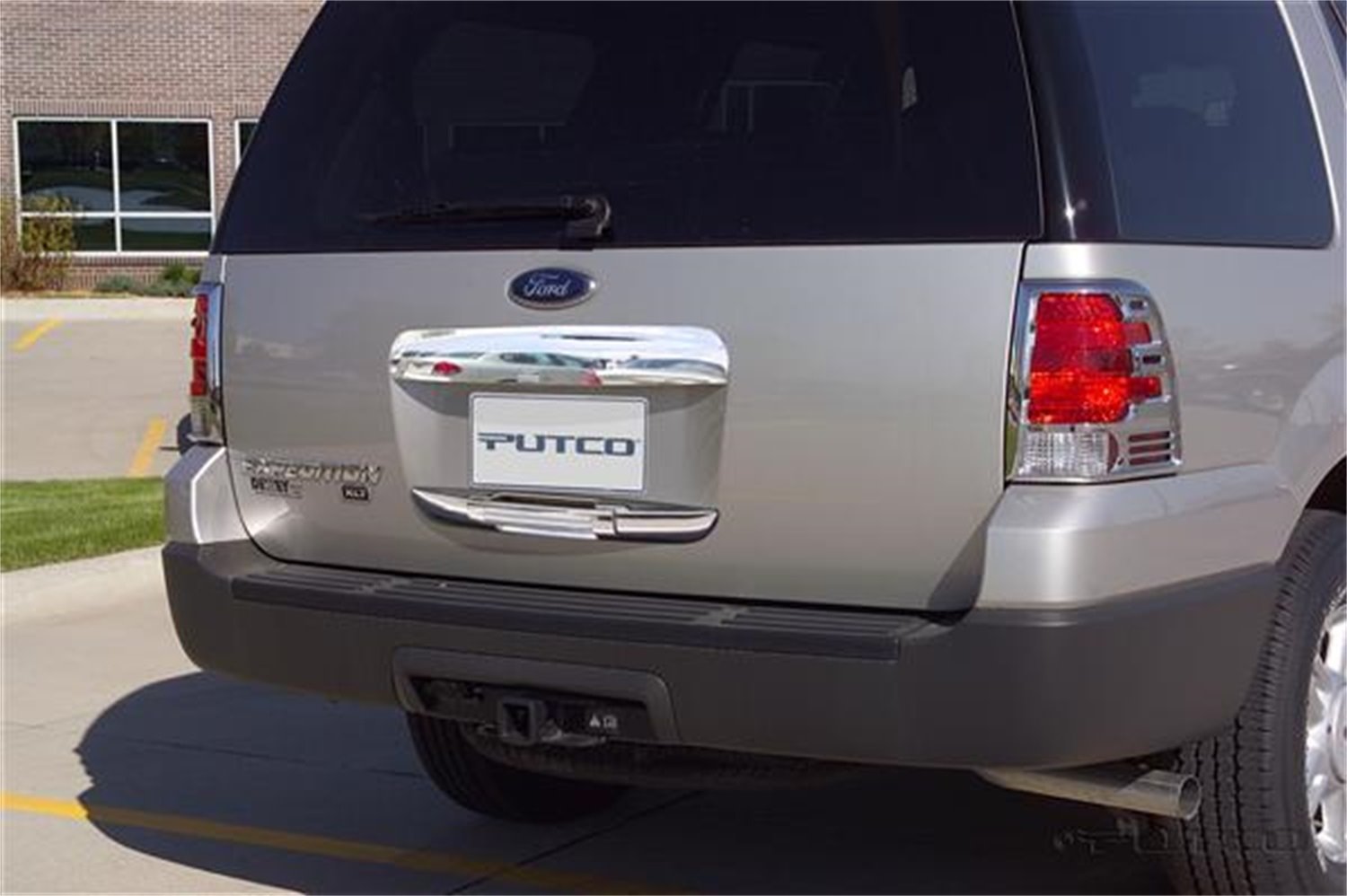 Rear Handle Cover 2003-06 Ford Expedition