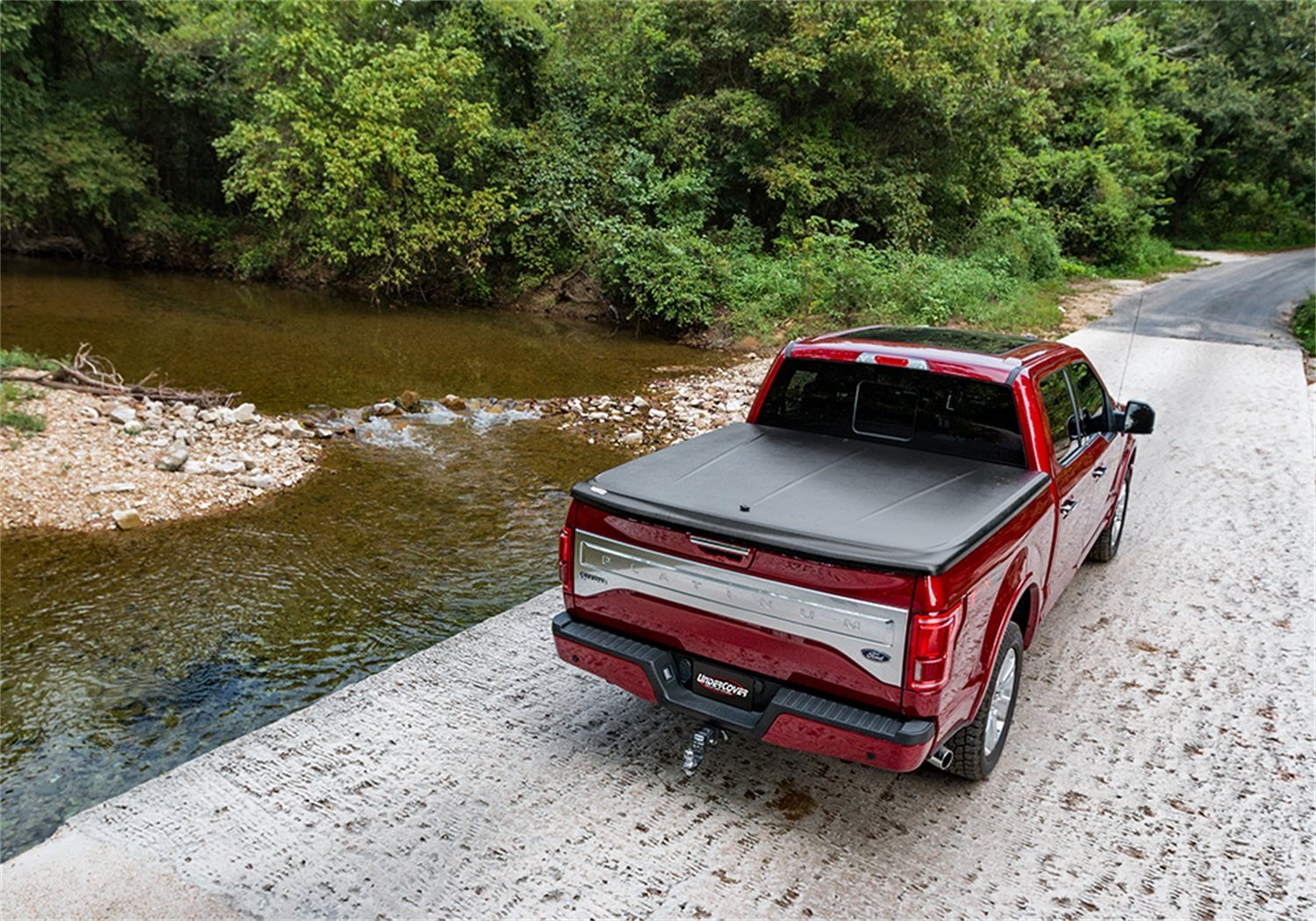 UC2186 SE Hard Non-Folding Cover, Fits Select Ford Ranger 5'Bed, Black Textured