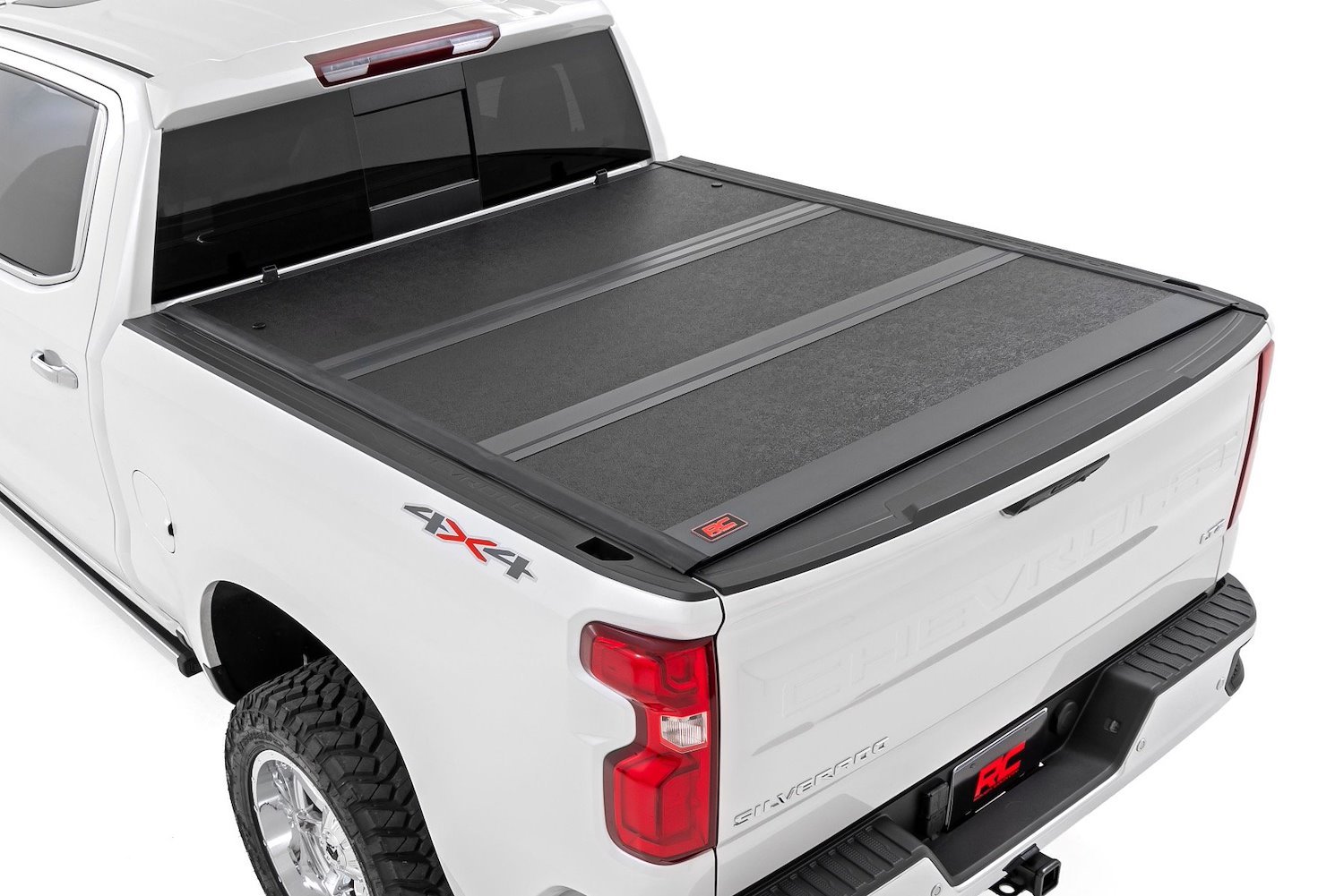 47120650B Hard Low Profile Bed Cover, 6'7 in. Bed, Chevy/GMC 1500