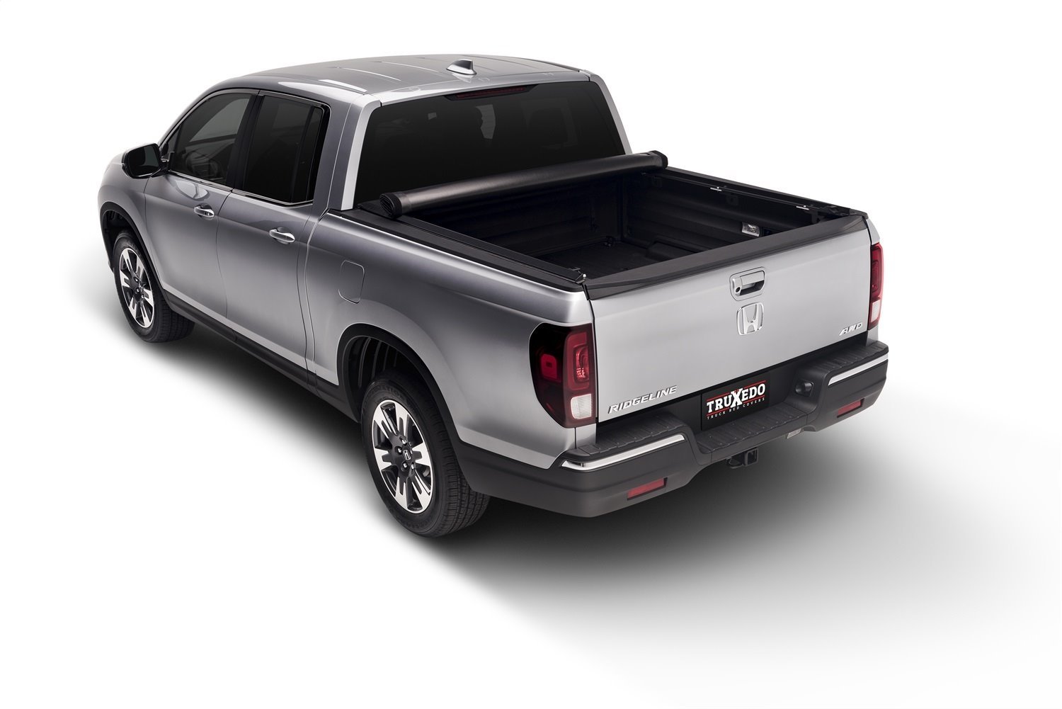 Lo Pro Soft Roll-Up Tonneau Cover Fits Select Nissan Frontier , Bed Length: 5 ft.